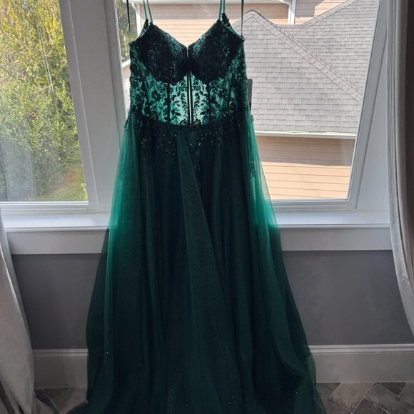 A-line gown with sweep train and vines + appliqued sequins - Picture 3 of 5